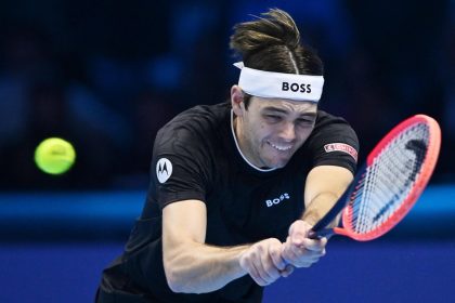 Fritz gana a Zverev y se clasifica para la final de la Copa de Maestros