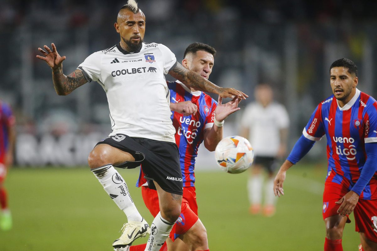 Vidal y otros jugadores del Colo Colo son investigados por denuncia de índole sexual