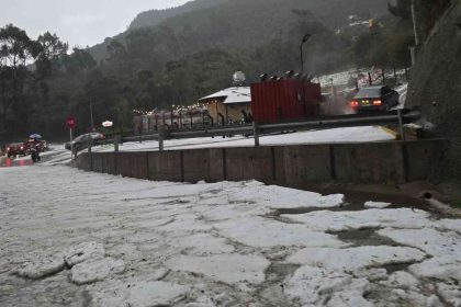 granizada en la calera- tambien lluvias en Bogotá este sabado por la tarde