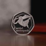 moneda de 20 mil pesos: Banco de la República lanza moneda conmemorativa del carriel antioqueño