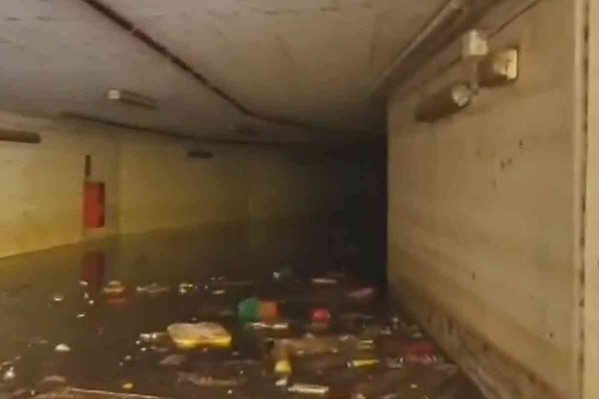 El parking del centro comercial Bonaire sigue bajo el agua. Las imágenes del dron son impresionantes