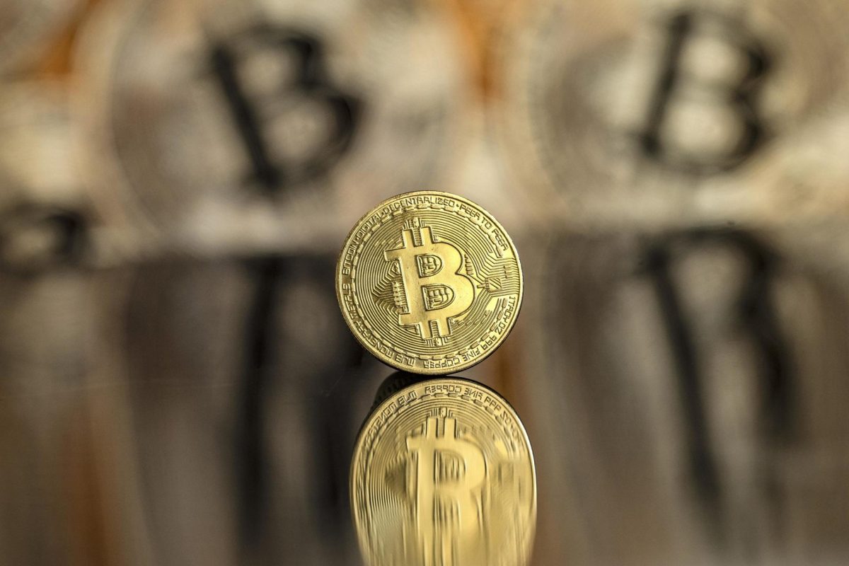 El bitcóin roza 104.000 dólares ante una nueva era favorable para las cripto en EE.UU.