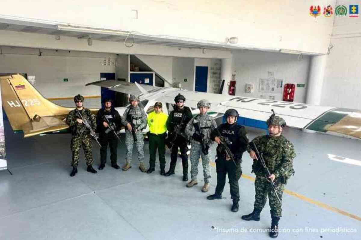 Fiscalía incauta bienes del ELN por $33.615 millones, incluyendo una avioneta en Medellín