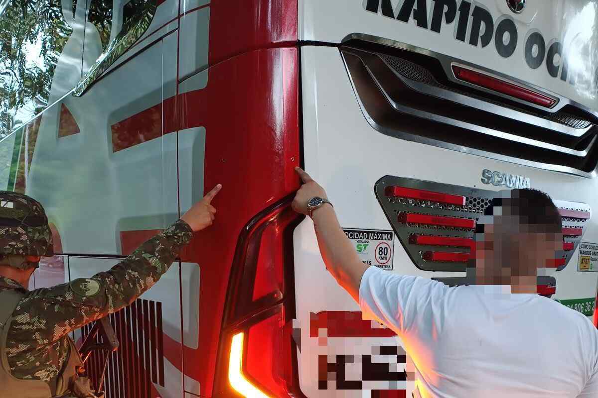 Eln ataca bus en plena vía Medellín-Costa Atlántica dejando dos heridos
