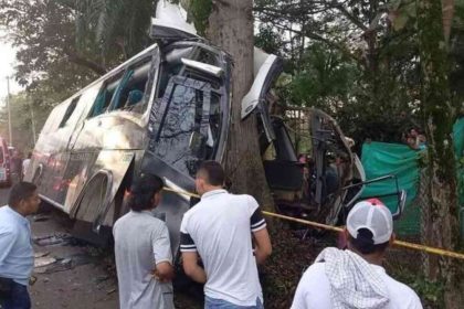 accidente bus inquietos del vallenato en caucasia, antioquia