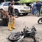 Explosión en Jamundí: Motociclista detona bomba en retén policial dejando caos y muerte