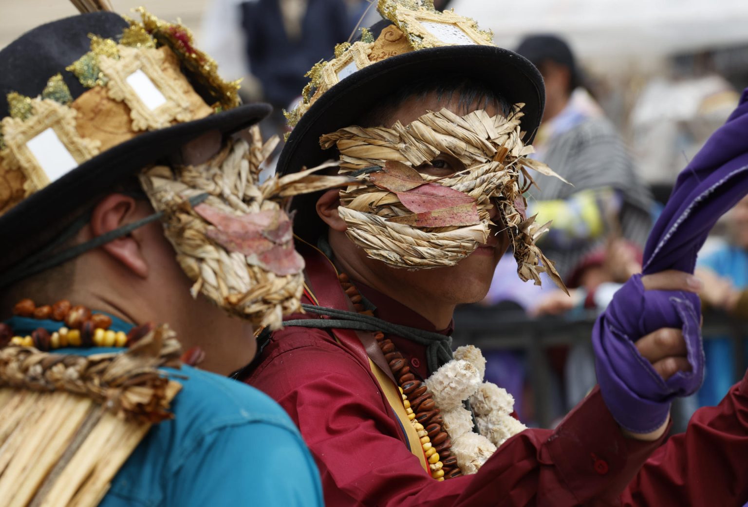 La familia Castañeda, otro motivo de alegría del carnaval de Negros y Blancos de Colombia