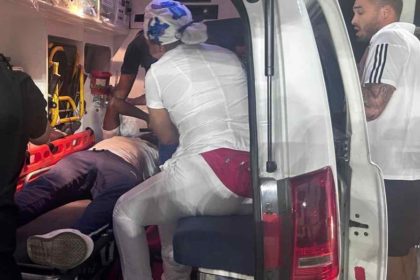 Violento inicio de la Liga BetPlay: Apedrean bus de Millonarios y dejan herido a arquero