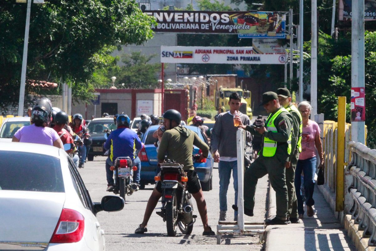 Normalidad en la frontera de Colombia con Venezuela a tres días de la investidura presidencial