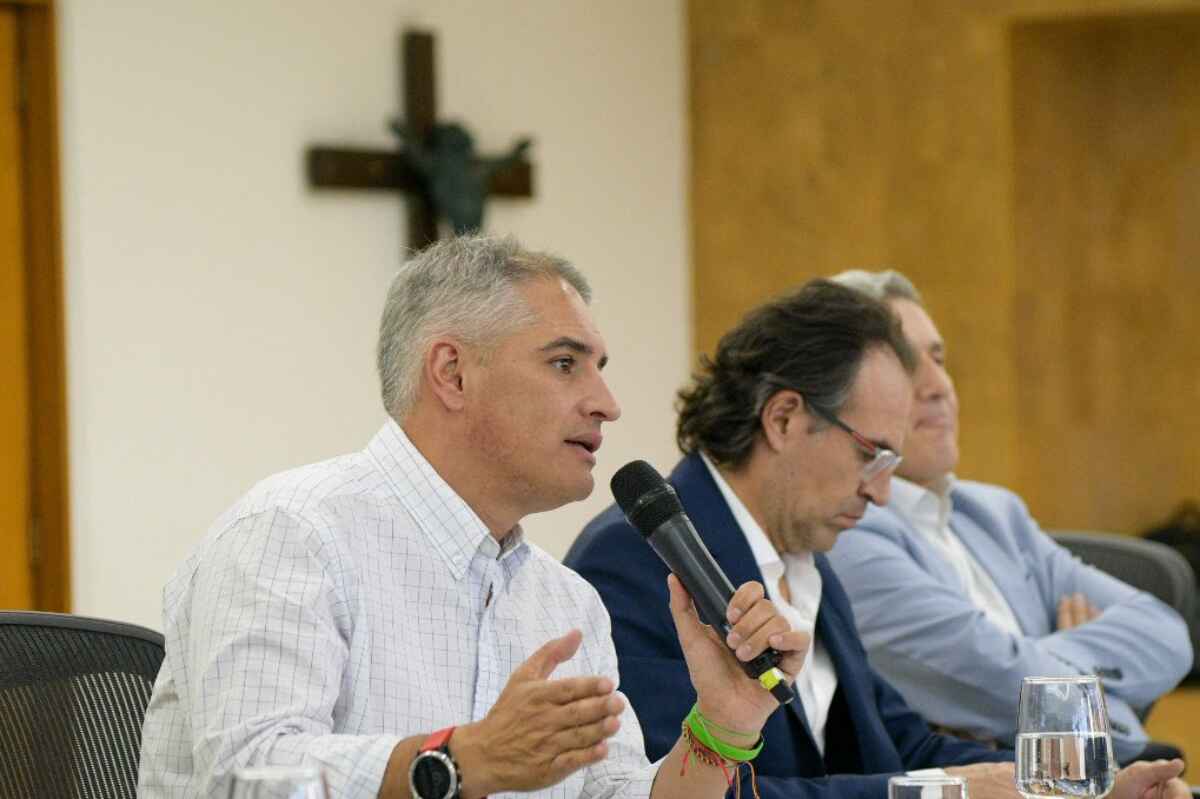 reacción gobernador antioquia andres julian rendon sanciones estados unidos -petro