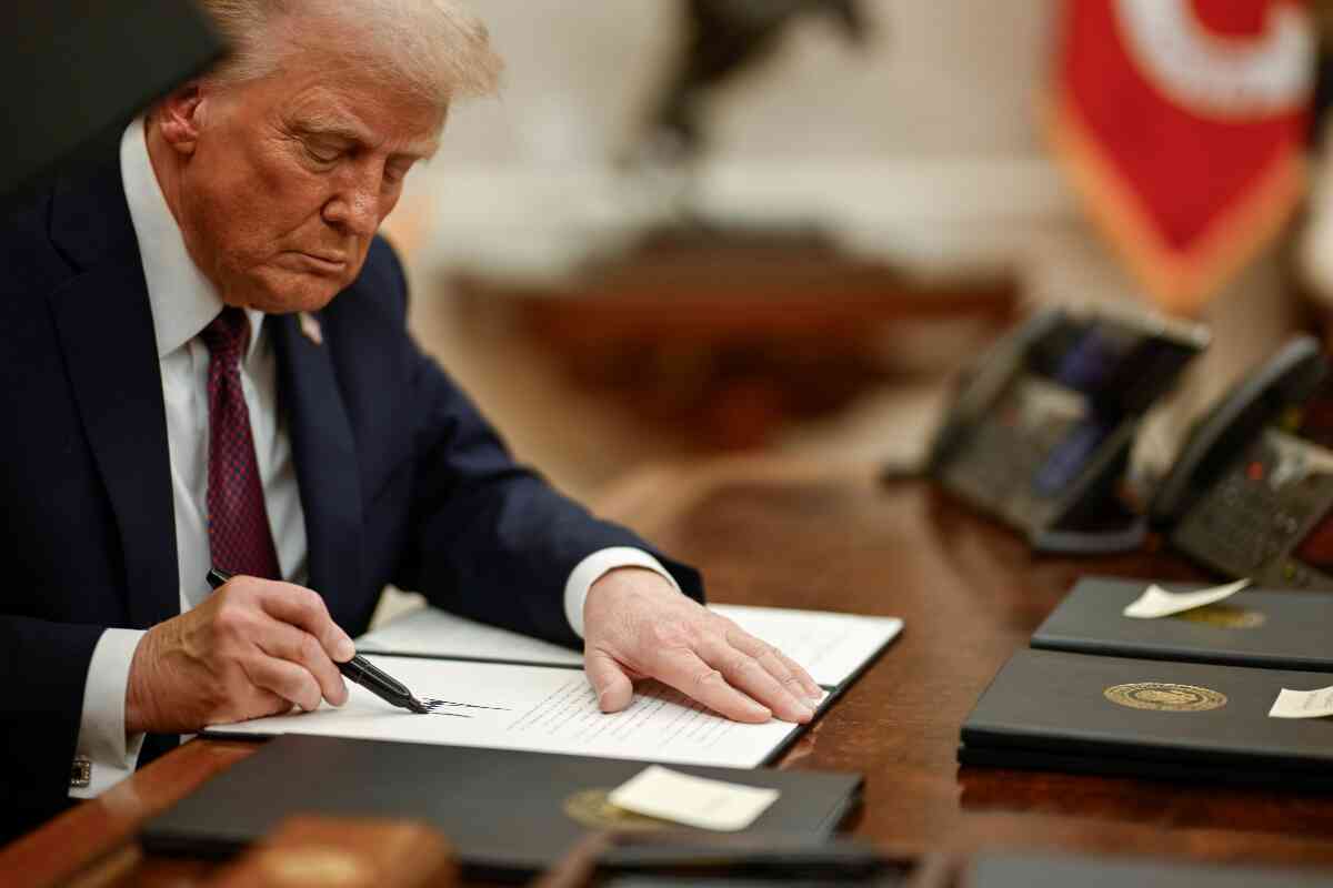 donald trump suspende ayudas internacionales