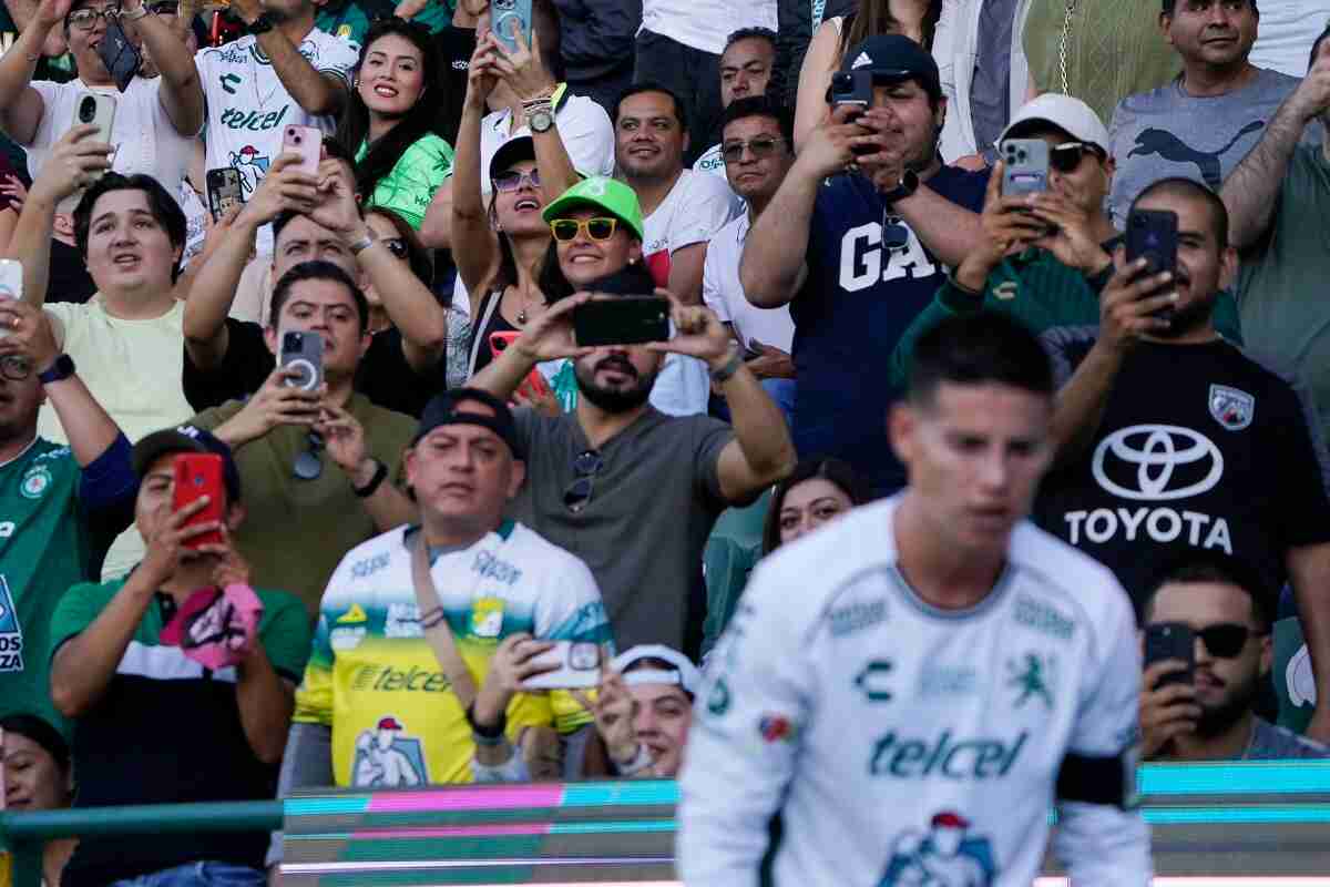 James Rodríguez, contundente: 'El ruido lo hicieron ellos'. Desmintió que estuviera cerca del Junior