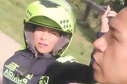 Procuraduría investiga a patrullera que agredió a ciudadano con bolillo