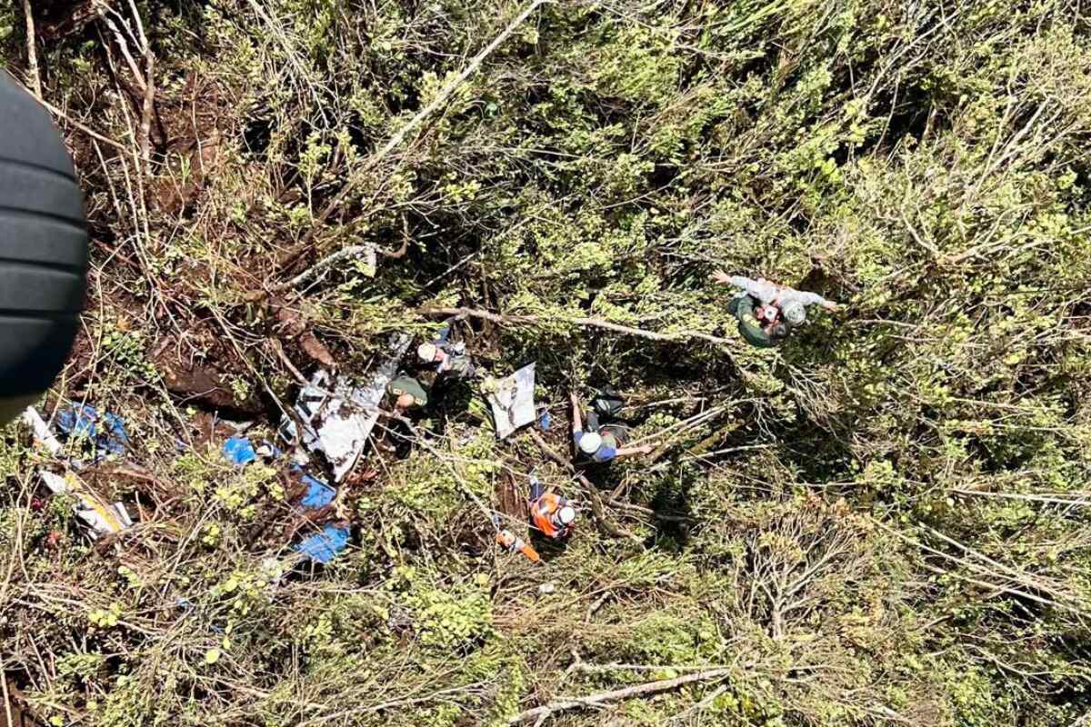 Aumenta a siete el número de cuerpos recuperados tras el accidente aéreo en Urrao