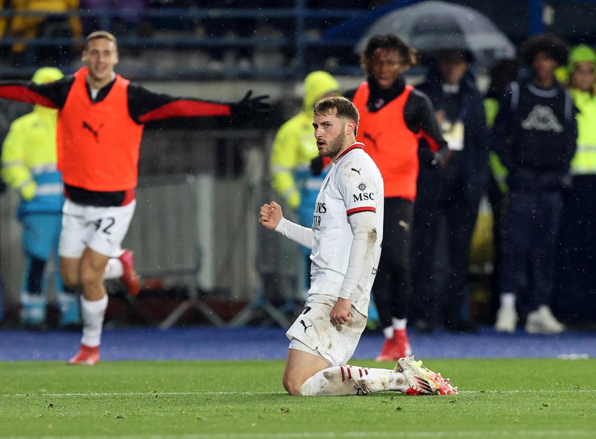 0-2. Giménez acerca al Milan a Europa