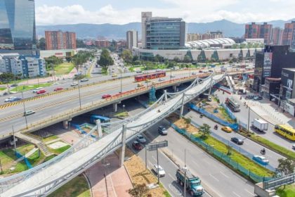 Ciclopuente - El IDU verificó los avances del ciclopuente de la calle 80 con av. Boyacá