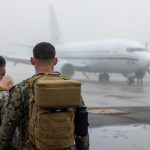 Tropas de EE.UU. llegan a Guantánamo para preparar el centro de migrantes de Trump