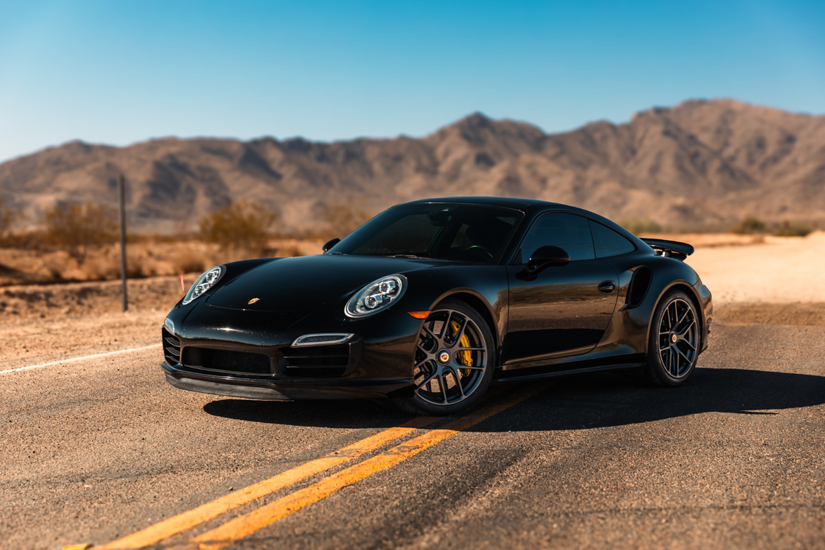 Ventas récord de Porsche en Colombia - Éxito de SUVs y el 911