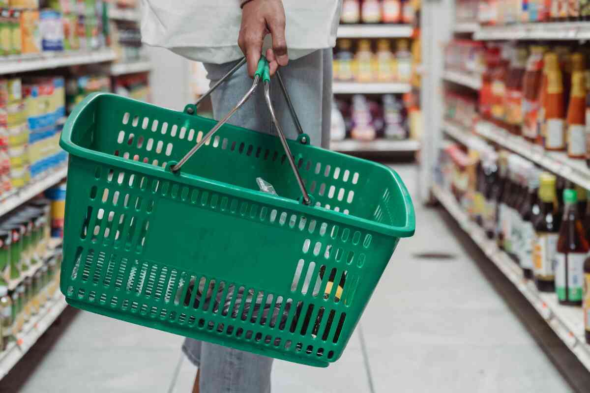 Inflación en Colombia bajó a 5.22 % en enero: alimentos y ciudades con mayores variaciones
