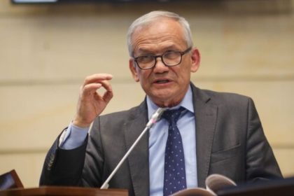 Fiscalía rastrea cuentas y celulares de Carlos Ramón González en el escándalo de la UNGRD