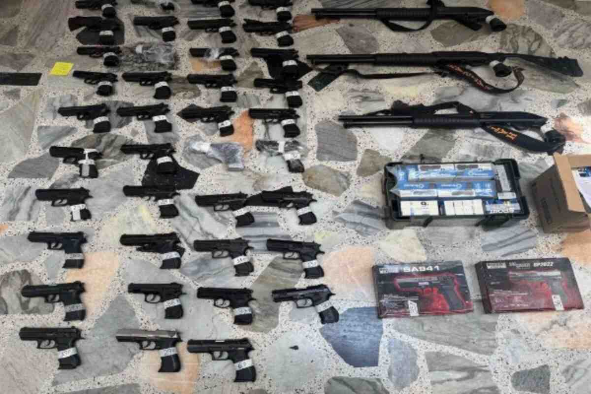 Desmantelan red de empresas de seguridad que legalizaba armas para el Clan del Golfo