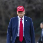 Trump reporta una drástica bajada de cruces fronterizos y da por terminada la invasión