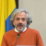 Oviedo lanza su campaña presidencial: recorrerá Colombia para recoger firmas
