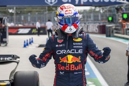 Verstappen festeja paternidad con una gran 'pole' en Miami y Norris ganó el caótico sprint