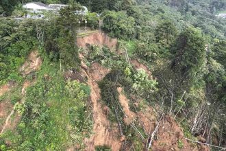 deslizamiento ladera loma los balsos medellin