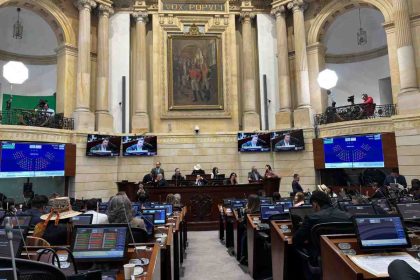Senado frena el transfuguismo y archiva polémica reforma constitucional